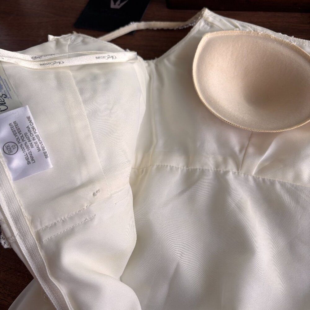 Vintage Oleg Cassini Wedding Gown (10) + train, tiara - Picture 15 of 16
